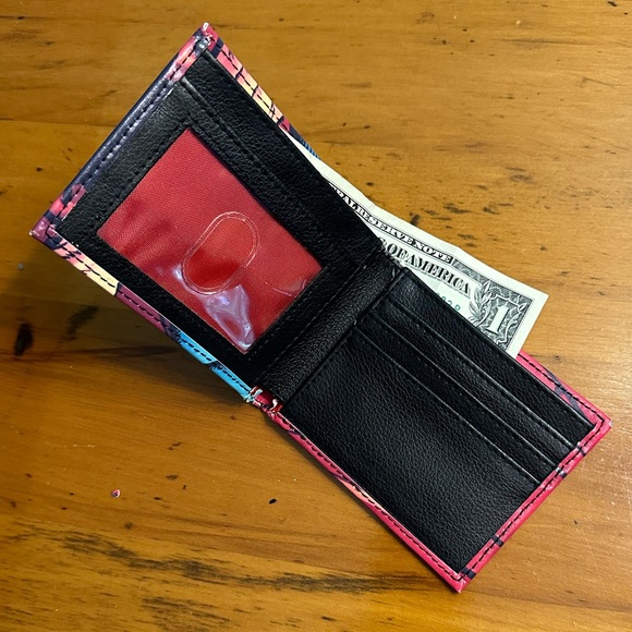 Superman Bi-Fold Wallet - Official DC Comics - Picture 6 of 9